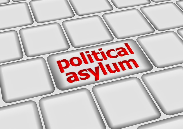 The fundamental right to asylum in Portugal; two-speed or dual-source protection?